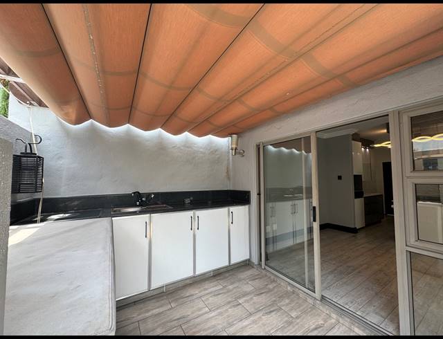 3 BEDROOM DUPLEX RENTED IN BRYANSTON